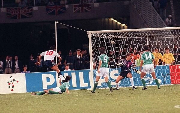 World Cup 1990 Semi-final England 1 West Germany 1 Gary Lineker scores
