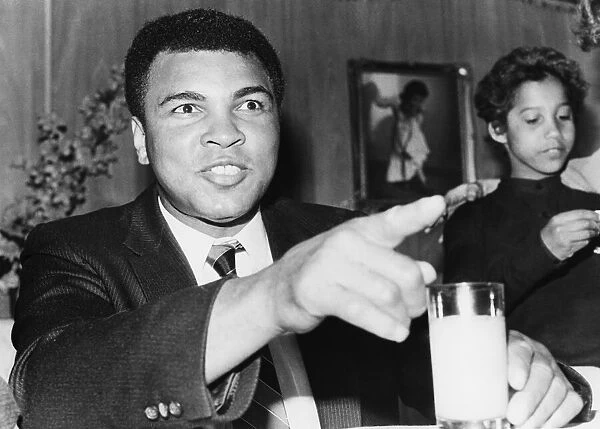 Former World Heavy Weight Champion Muhammad Ali in the UK. 20th September 1984