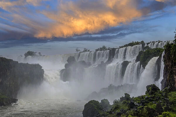 Iguazu. South America; Argentina; Argentinien; Misiones; Iguazu National Park; waterfall