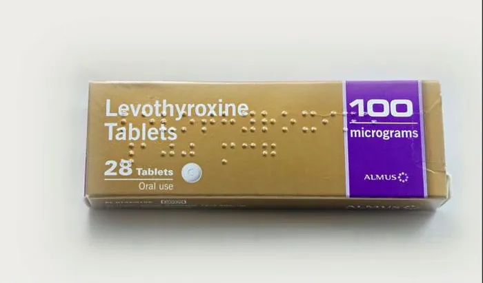 Framed Print : 100 micrograms Levothyroxine Tablets Print Framed Print : 100 micrograms Levothyroxine Tablets Print