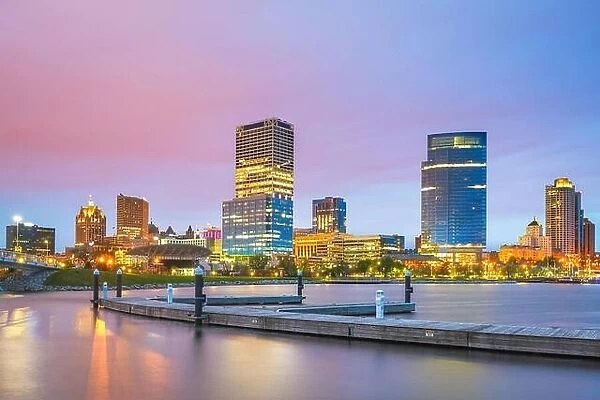 Milwaukee, Wisconsin, USA downtown city skyline on Lake Michigan at twilight