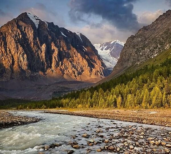 Mountain landscape, beautiful Aktru valley in Altai mountains
