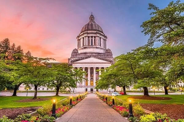 Olympia, Washington, USA state capitol building at dusk