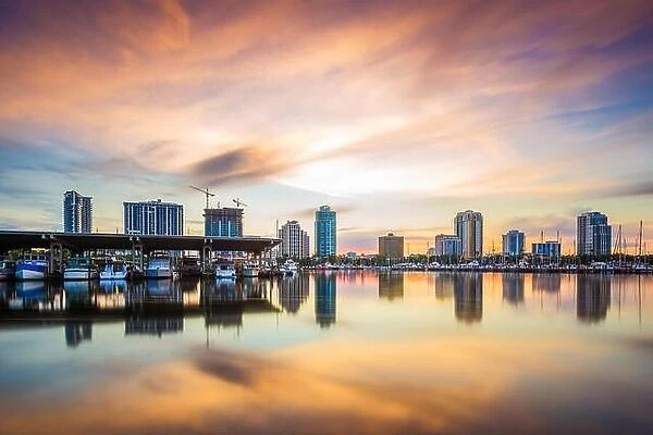 St. Petersburg, Florida, USA downtown city skyline at twilight on the bay