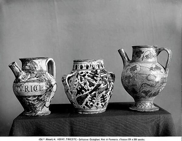Three apothecary's pots made of Tuscan ceramic, Castiglioni Collection in Trieste