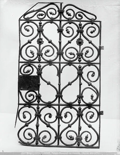 Gate. Museo della Casa Fiorentina Antica, Palazzo Davanzati, Florence