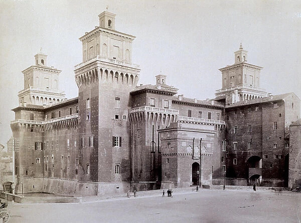 The imposing Castello Estense, emblem of the city of Ferrara