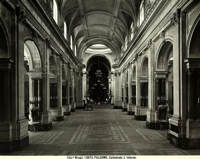 Framed Print : The interior of Palermo's Cathedral Framed Print : The interior of Palermo's Cathedral