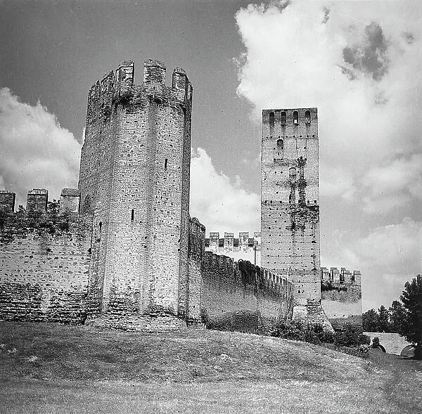 Mighty tower of the city walls of Montagnana