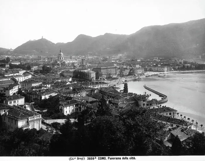 Framed Print : Panoramic view of Como Framed Print : Panoramic view of Como