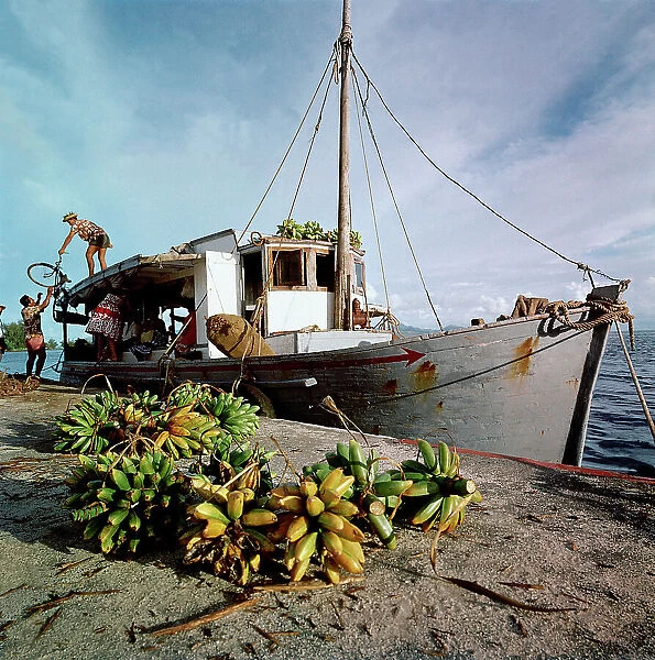 Society Islands. Leeward Islands. Raiatea. The port of schooners for the islands of the archipelago
