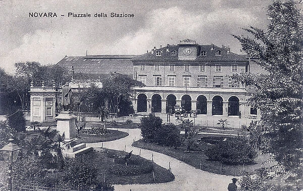 Square of the Novara railway station