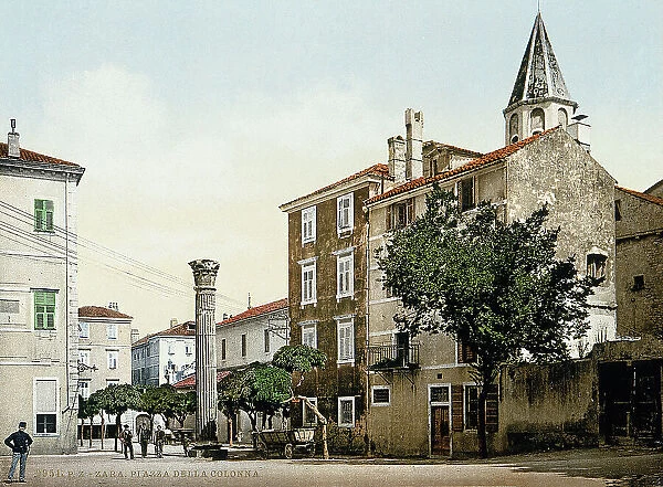 View of Colonna Square with people in Zara, during the Austro-Hungarian Empire