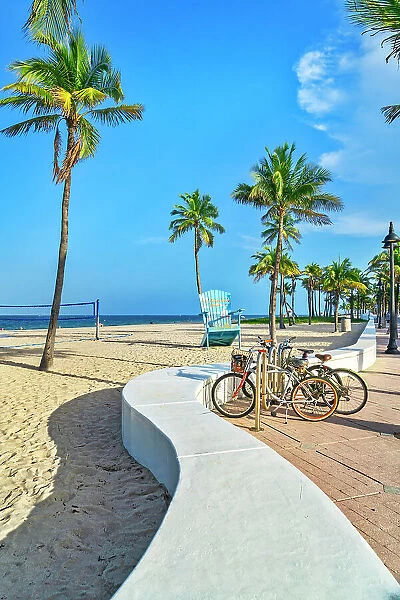 Florida, South Florida, Fort Lauderdale, beach at the end of Las Olas Boulevard