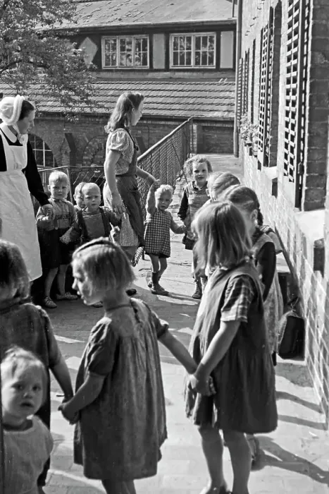 Framed Print : Frankfurt  /  Oder Print: Nurses and children dancing in 1948