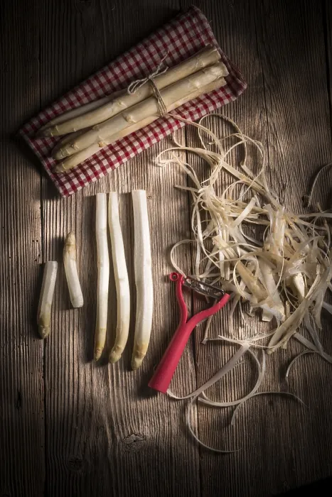 Framed Print : Asparagus Print by ImageBROKER Framed Print : Asparagus Print by ImageBROKER