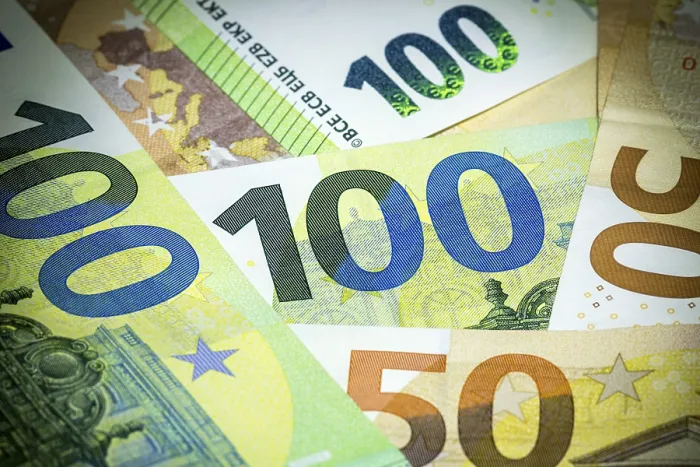 Framed Print : Euro Banknotes Print: 50 and 100 Euro Notes Framed Print : Euro Banknotes Print: 50 and 100 Euro Notes