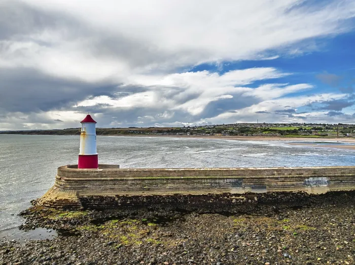 Framed Print : Berwick Pier and Lighthouse Print, Berwick-upon-Tweed, England Framed Print : Berwick Pier and Lighthouse Print, Berwick-upon-Tweed, England