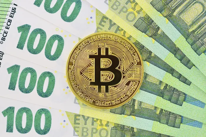 Framed Print : Bitcoin and 100 Euro Notes Close-up Print from imageBROKER Framed Print : Bitcoin and 100 Euro Notes Close-up Print from imageBROKER