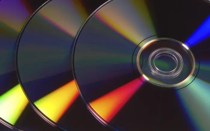 Framed Print : Blank DVDs / CDs Print from imageBROKER Framed Print : Blank DVDs / CDs Print from imageBROKER