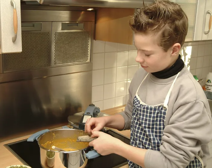Framed Print : Boy Cooks Print - ImageBROKER Framed Print : Boy Cooks Print - ImageBROKER