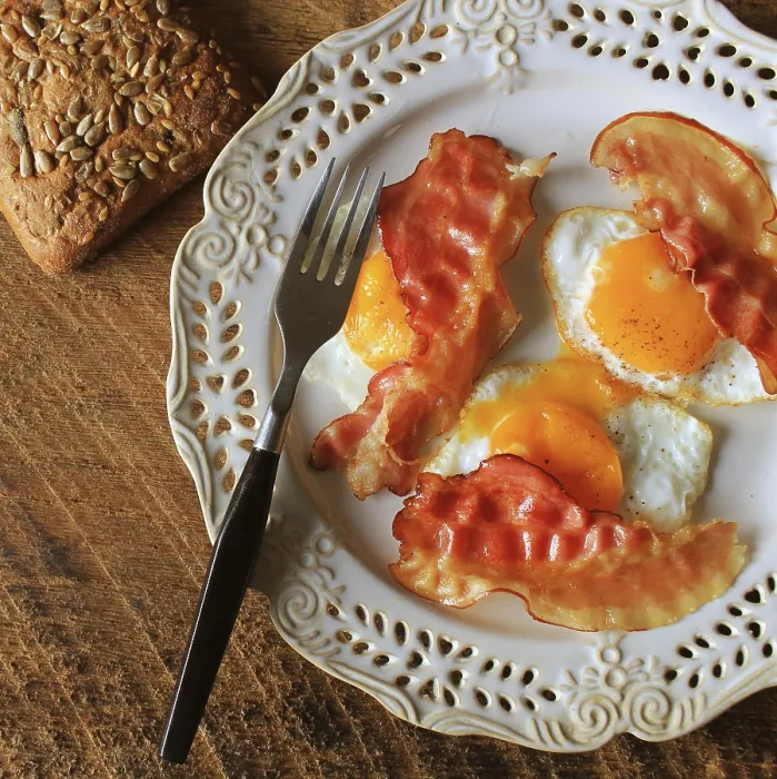 Framed Print : Breakfast Print: Crispy Bacon, Fried Eggs and Bread Framed Print : Breakfast Print: Crispy Bacon, Fried Eggs and Bread