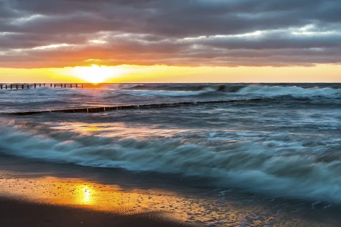 Framed Print : Breakwaters at Sunset Print, Baltic Sea, Germany Framed Print : Breakwaters at Sunset Print, Baltic Sea, Germany
