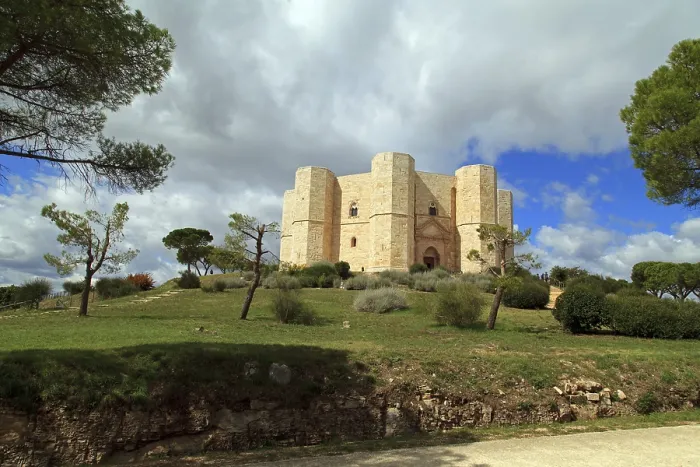Framed Print : Castel del Monte Print Framed Print : Castel del Monte Print