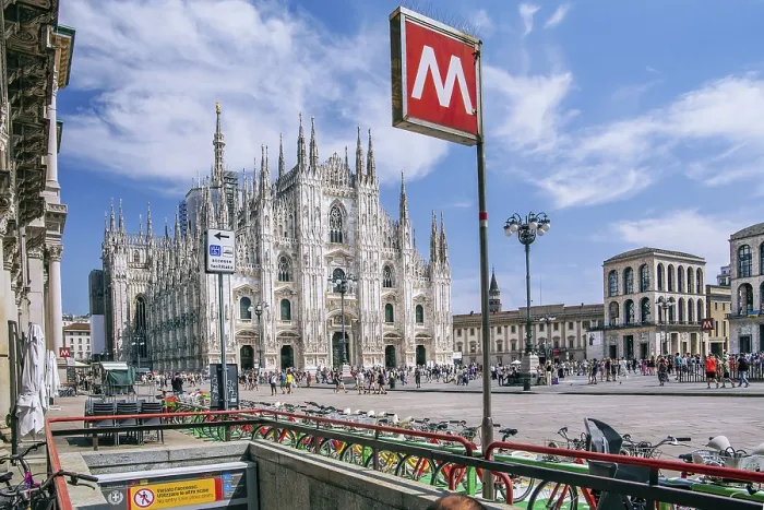Framed Print : Cathedral Square Print, Milan, Italy Framed Print : Cathedral Square Print, Milan, Italy