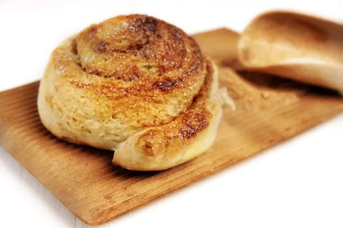 Framed Print : Delicious Cinnamon Bun Print Framed Print : Delicious Cinnamon Bun Print