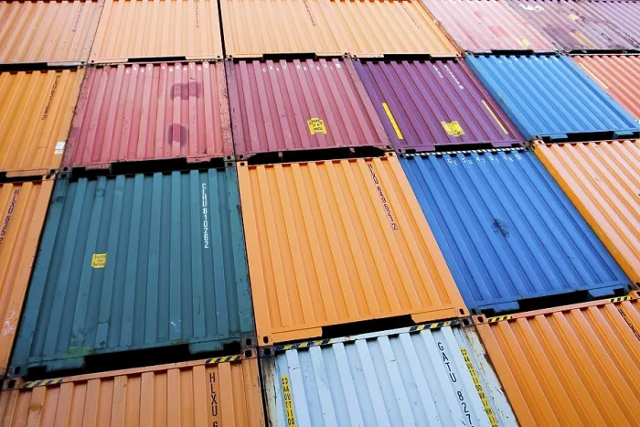 Framed Print : Containers Print from imageBROKER Framed Print : Containers Print from imageBROKER