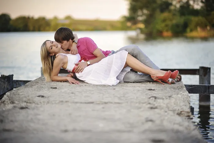 Framed Print : Couple on Sunset Print Framed Print : Couple on Sunset Print