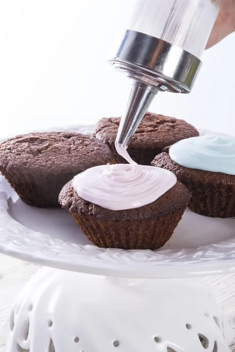 Framed Print : Cupcakes Icing Print Framed Print : Cupcakes Icing Print