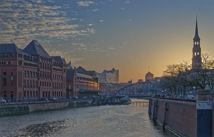 Framed Print : The Customs Canal Print, Hamburg, Germany Framed Print : The Customs Canal Print, Hamburg, Germany