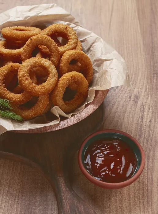 Framed Print : Deep Fried Onion Rings Print, Appetizer on Wooden Table Framed Print : Deep Fried Onion Rings Print, Appetizer on Wooden Table