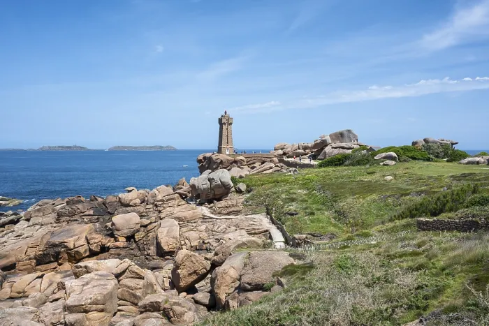 Framed Print : Phare de Ploumanac'h Lighthouse Print Framed Print : Phare de Ploumanac'h Lighthouse Print