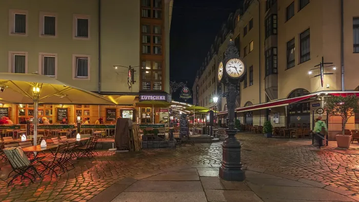Framed Print : Dresden City Print from imageBROKER Framed Print : Dresden City Print from imageBROKER