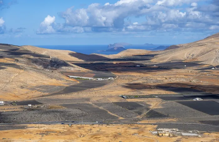 Framed Print : Dry Volcanic Landscape Print, Lanzarote, Canary Islands Framed Print : Dry Volcanic Landscape Print, Lanzarote, Canary Islands
