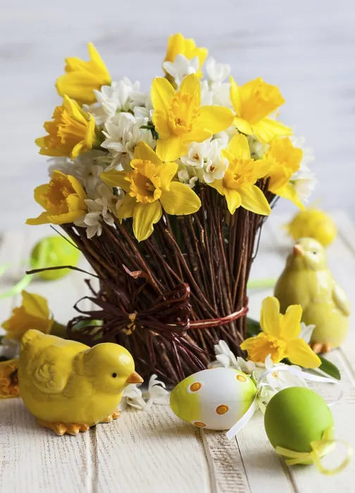 Framed Print : Easter Table Decoration Print with Daffodils and Eggs Framed Print : Easter Table Decoration Print with Daffodils and Eggs