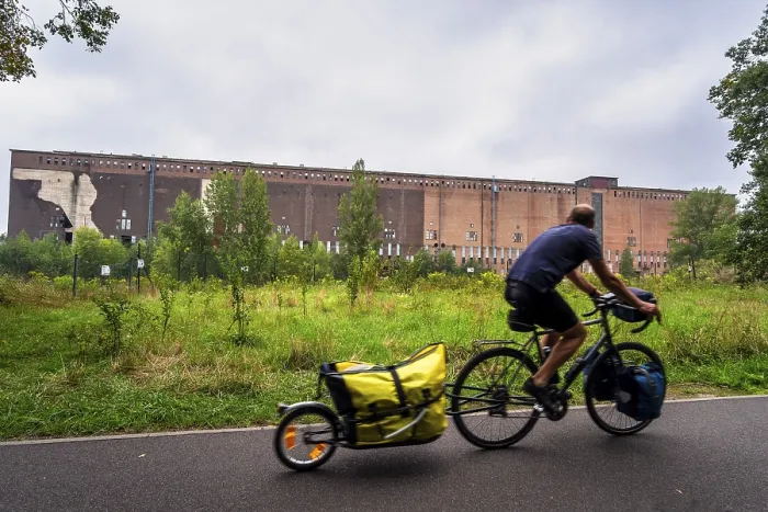 Framed Print : Elbe Cycle Path in front of former Vockerode Power Station Print, Saxony-Anhalt, Germany