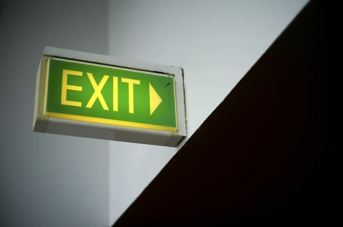 Framed Print : Exit Sign Print from imageBROKER Framed Print : Exit Sign Print from imageBROKER