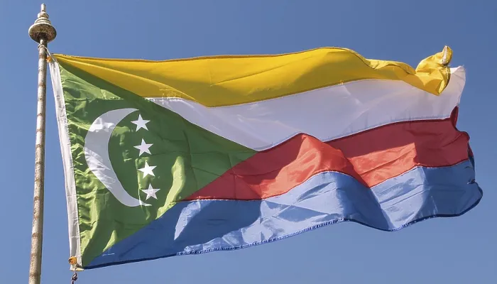 Framed Print : The Comoros Flag Print - Blue Sky Framed Print : The Comoros Flag Print - Blue Sky