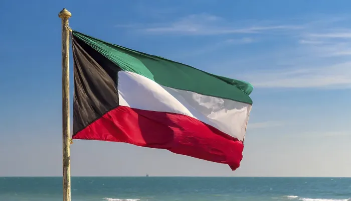 Framed Print : The Flag of Kuwait Print - Blue Sky Framed Print : The Flag of Kuwait Print - Blue Sky