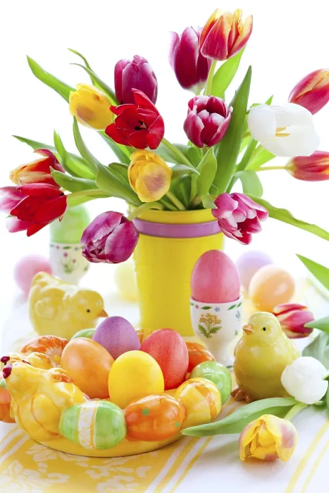 Framed Print : Easter Table Decorations with Tulips and Eggs Print Framed Print : Easter Table Decorations with Tulips and Eggs Print