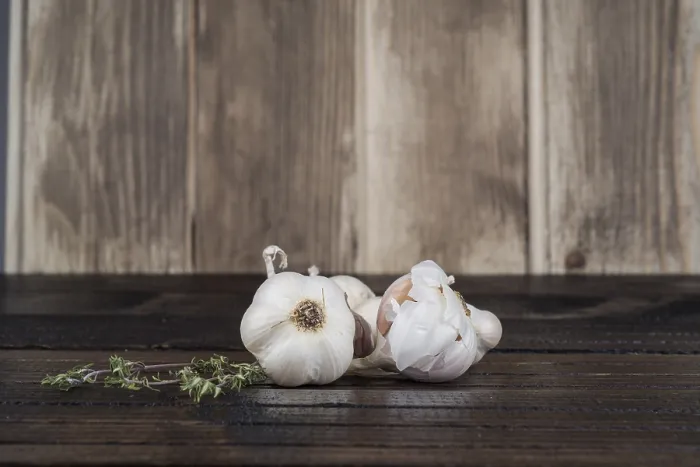 Framed Print : Garlic Wooden Table Print Framed Print : Garlic Wooden Table Print