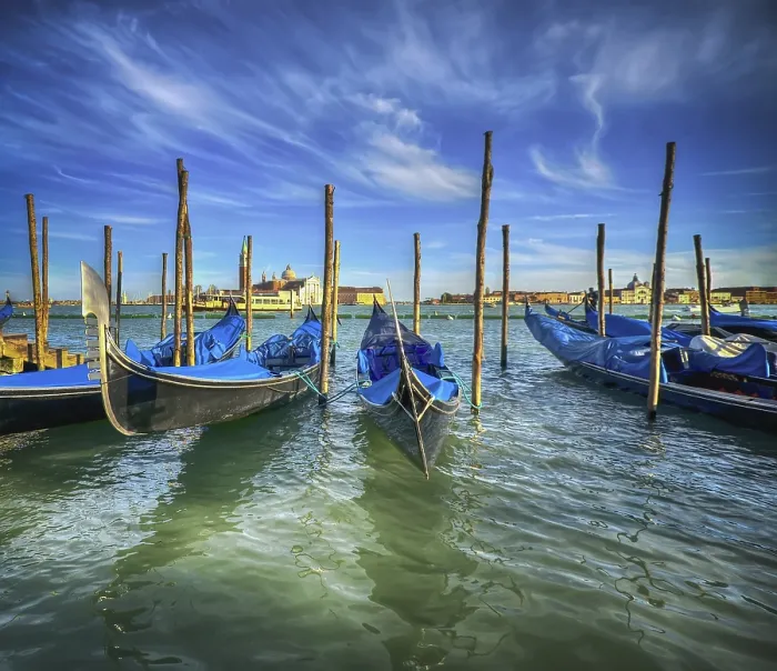 Framed Print : Venice Gondola Print