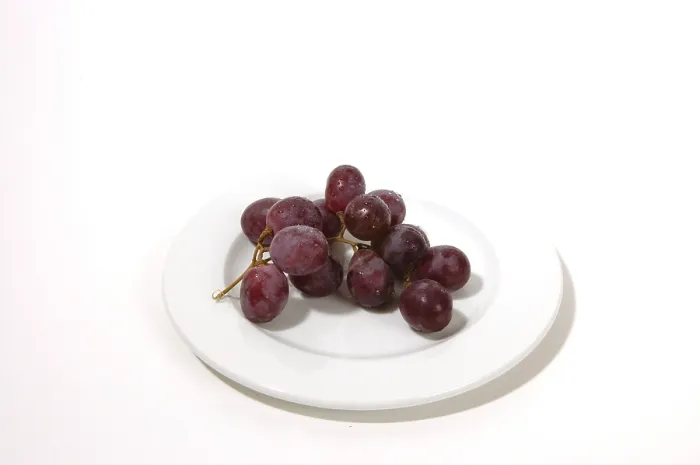 Framed Print : Grapes Print by ImageBROKER Framed Print : Grapes Print by ImageBROKER