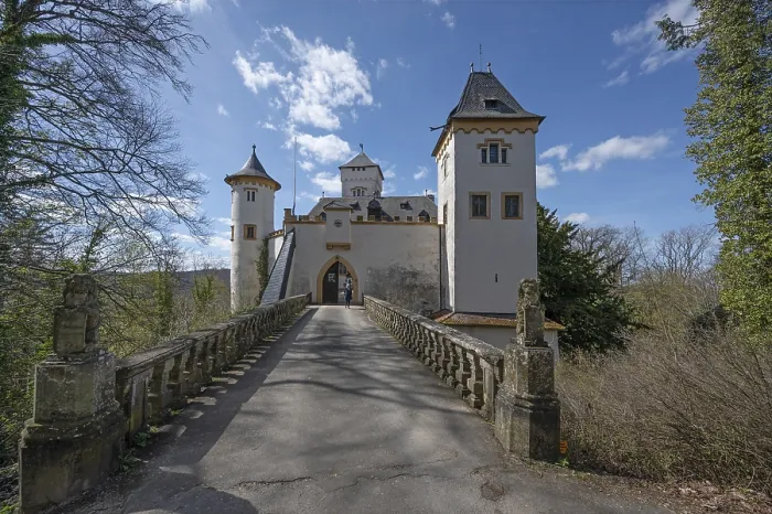 Framed Print : Greifenstein Castle Print, Heiligenstadt, Upper Franconia Framed Print : Greifenstein Castle Print, Heiligenstadt, Upper Franconia