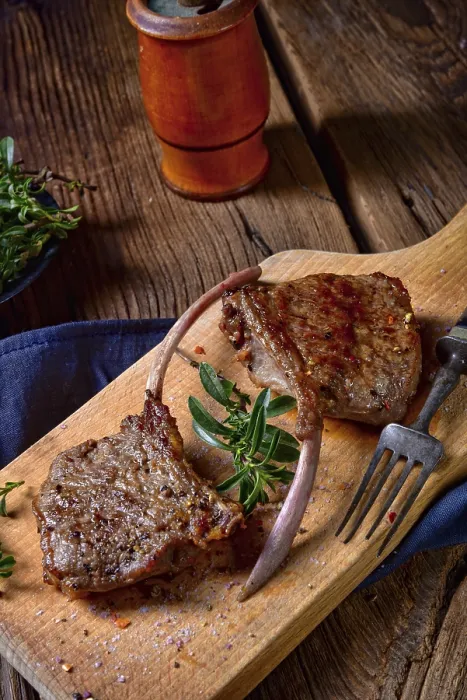 Framed Print : Grilled Lamb Chops Print on Wooden Board Framed Print : Grilled Lamb Chops Print on Wooden Board