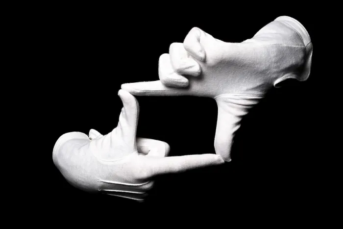 Framed Print : Hand Sign Print from ImageBROKER Framed Print : Hand Sign Print from ImageBROKER